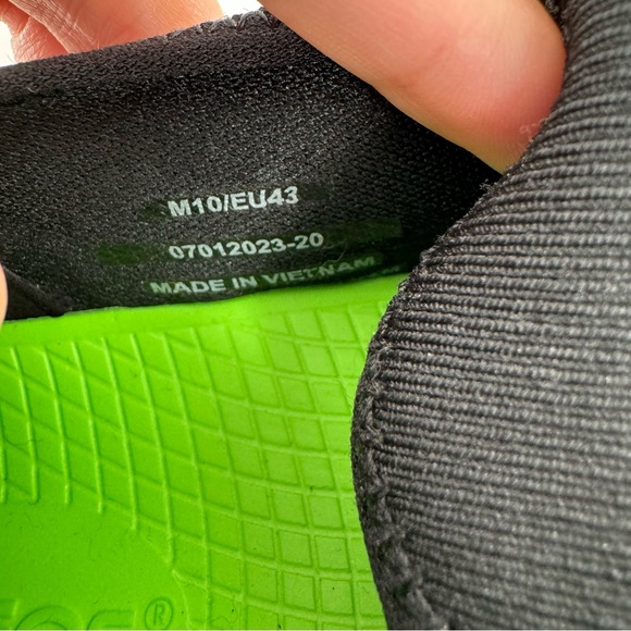 Oofos OOMg Low EeZee Sneakers Men’s Size 10 - Picture 4 of 6